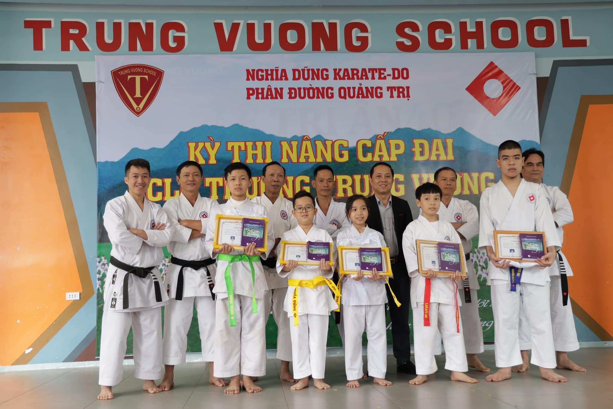 THI LÊN ĐAI TẠI ND KARATE-DO QUẢNG TRỊ