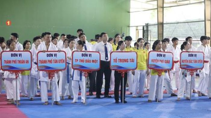 300 vận động viên tham gia Giải vô địch Karate tỉnh Bình Dương 2024