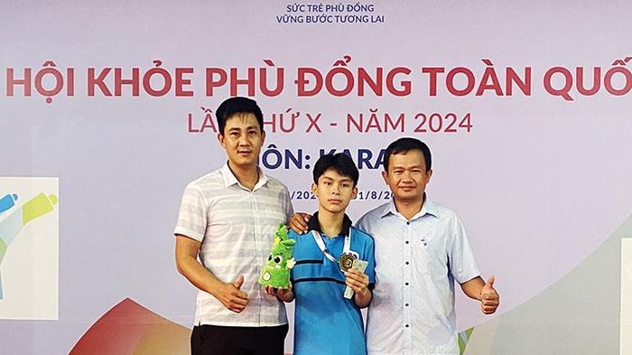 ‘Chàng trai vàng’ karate ở Hội khỏe toàn quốc