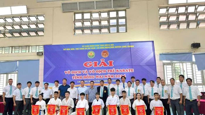 Gần 300 vận động viên tham dự Giải vô địch và vô địch trẻ Karate tỉnh Đồng Nai năm 2024
