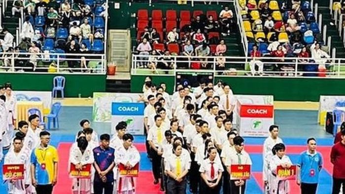 Vụ lùm xùm giải karate trẻ: Sở VH-TT TP HCM ra quyết định xử phạt HLV, trọng tài