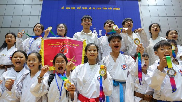 Bình Giang nhất toàn đoàn Giải karate các câu lạc bộ tỉnh Hải Dương