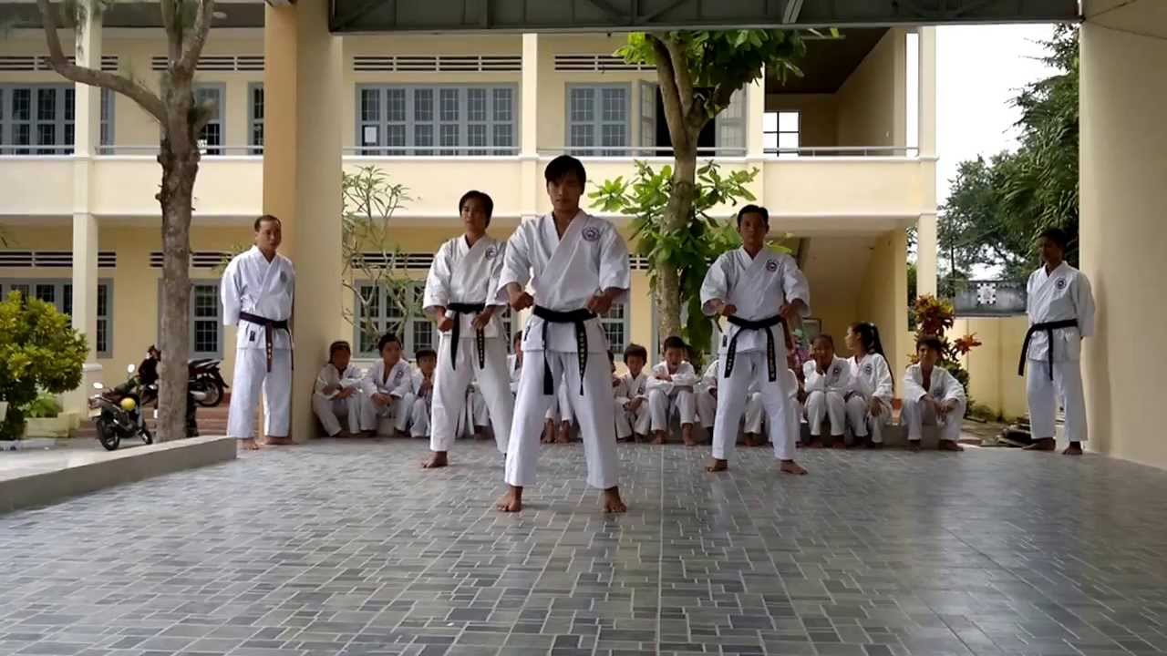 Maki shodan – Bài quyền hệ phái Suzucho karate